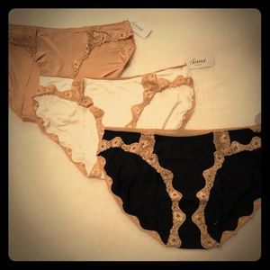 Set 3 NWT Soma Allover Lace Bikini Panties